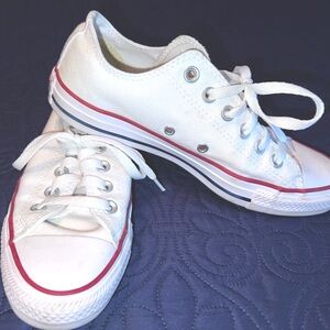 CONVERSE CHUCK TAYLOR ALL STAR WOMENS WHITE SNEAKERS